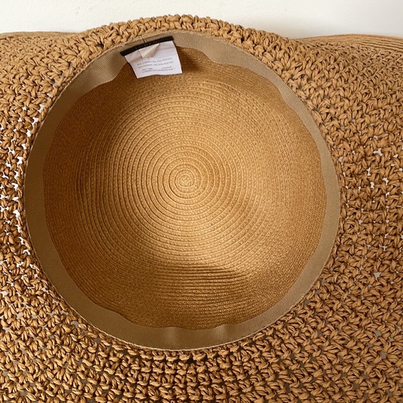 J.Crew Beach Hat 94% Paper 6% Polyester One Size Floppy Topper - Picture 7 of 10